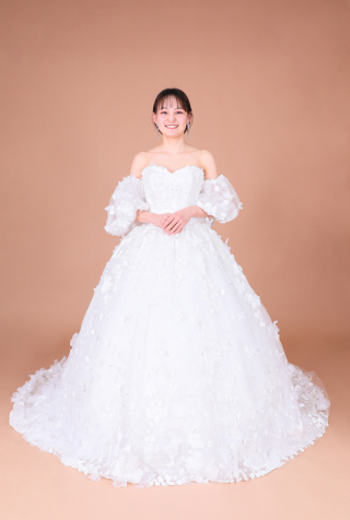 新作衣裳登場しました♡