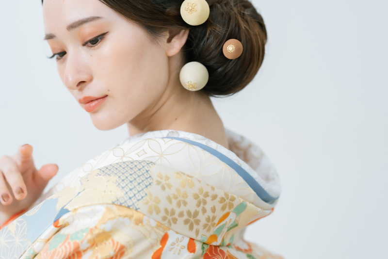 衣装紹介 〈色打掛 慶長花比べ〉