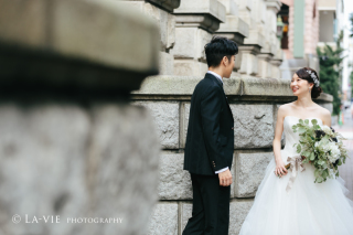 横浜の街並みと