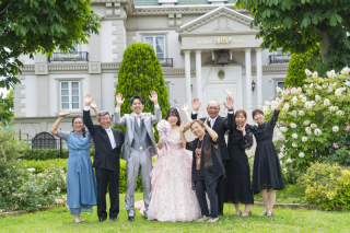 ご家族も一緒のフォトウエディング｜家族の絆を形に残す、新しい結婚式のカタチ