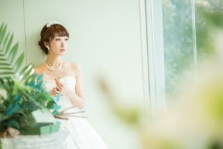 小胸で悩む花嫁さんのドレス選び