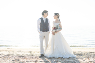 ウェディングドレスに黒髪は合う?《2》