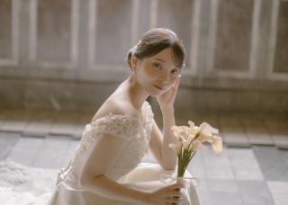 ソロウエディングってどんなもの？ドレスの選び方とスタイル紹介