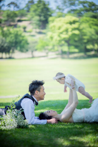 赤ちゃんと一緒のフォトウェディング