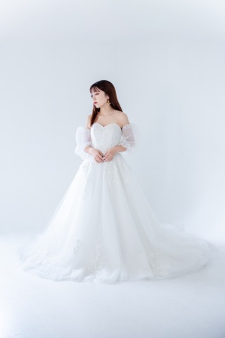 衣装紹介【ウェディングドレス編】