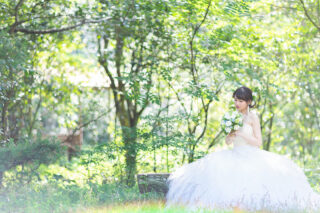 森林・ガーデンで撮影するグリーンフォトウェディング
