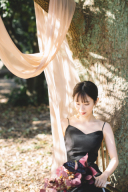 知れば選びたくなる！「黒」のウェディングドレス