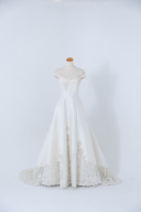 ウェディングドレス紹介