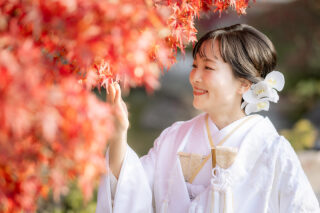 秋の彩りに包まれる、紅葉ロケーションフォト