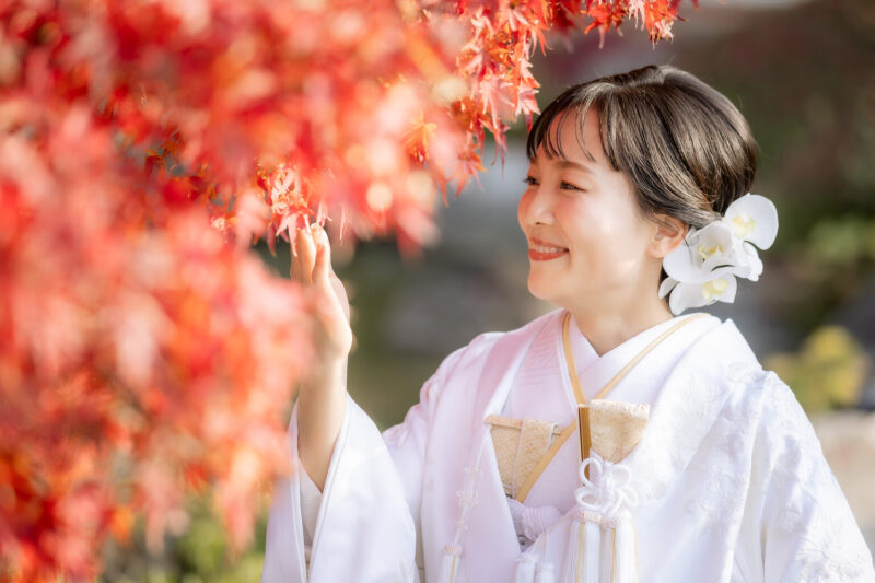 秋の彩りに包まれる、紅葉ロケーションフォト