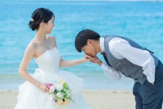 ウェルカムボードはお二人のかけがいのない瞬間をずっと飾れる宝物になります♪