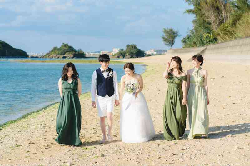 沖縄の美しい青い海も素敵ですが、星空やナイト撮影でロマンチックな撮影しませんか？