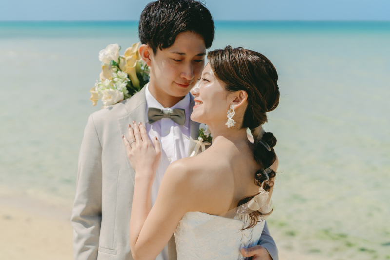 一度の撮影で白ドレスもカラードレスも着たい♪ドレス追加が可能です！！