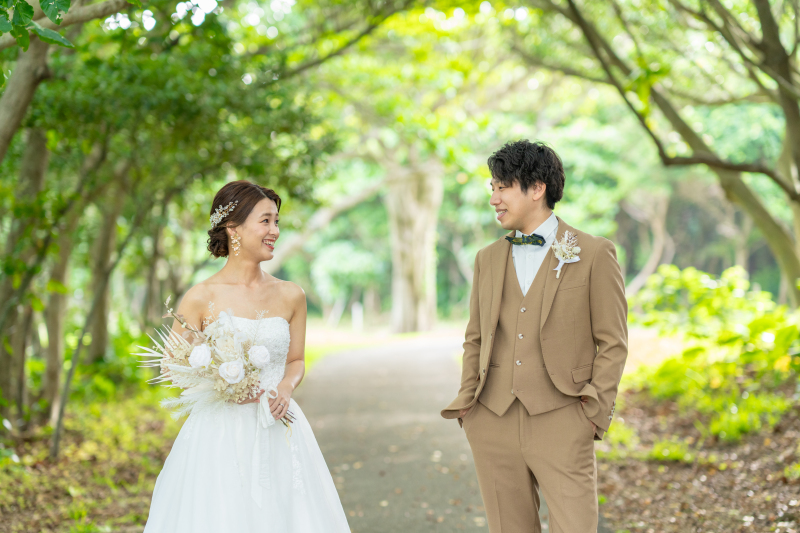 サロンの近くには・・大人気の写真スポットヤシの木ロードがあるんです!♡