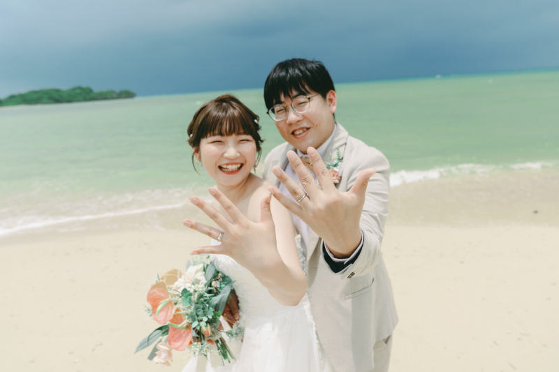 『前撮り』は壮大に広がる青いビーチで撮りたい!という方はぜひcapry沖縄で!★