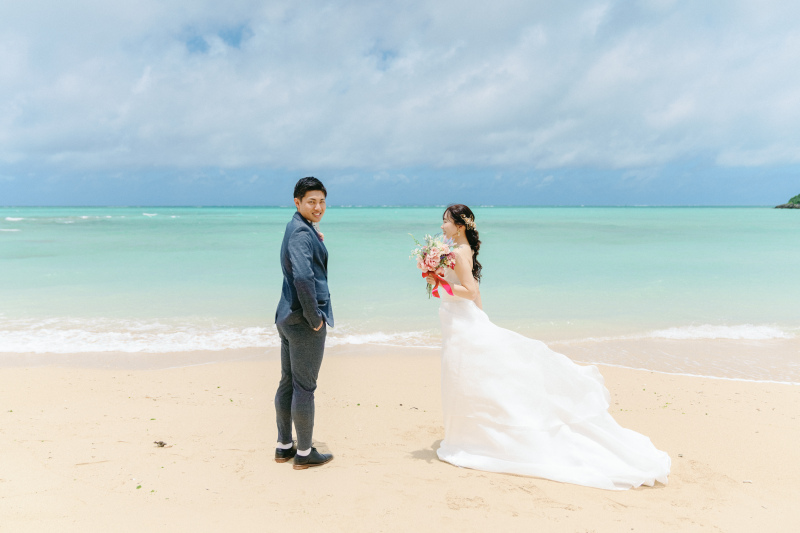 沖縄溢れるスポットでウェディング撮影しませんか？お気軽にお問い合わせください！