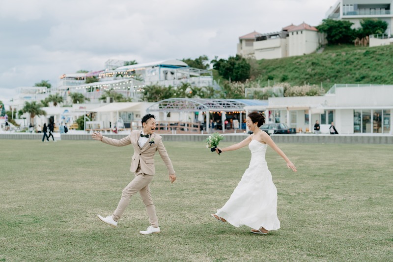 お二人らしいアイテムや思い出の品などなど・・お持ち込みのアイテムと撮影できます☆