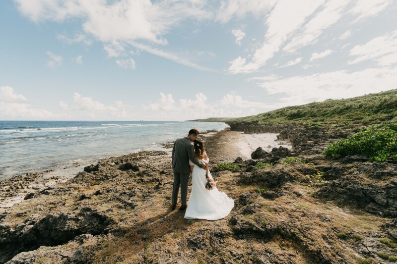 沖縄溢れるスポットでウェディング撮影しませんか？お気軽にお問い合わせください！