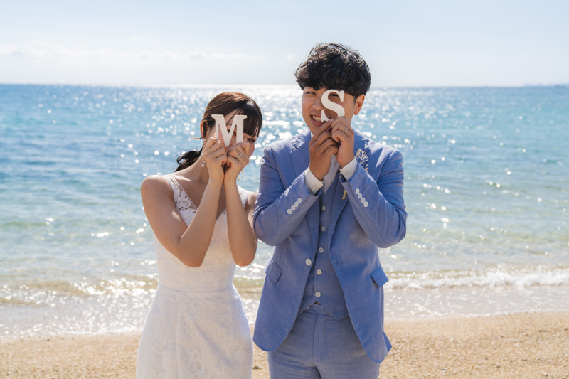 主役はお二人!!ドレスと同じくらいタキシードも豊富な種類ご用意しております!⭐︎