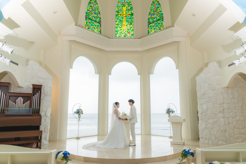 ビーチ&times;チャペル撮影可能です♡沖縄らしいチャペルと沖縄感じる海で大満喫♡