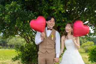 初めに資料請求から！