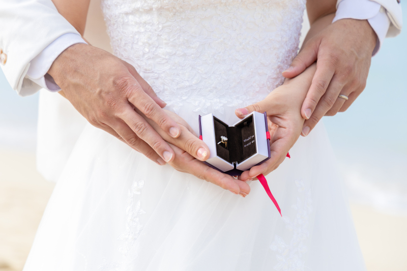 沖縄でウェディングフォト悩んでるかた!失敗しないおすすめのサロンの選び方...!