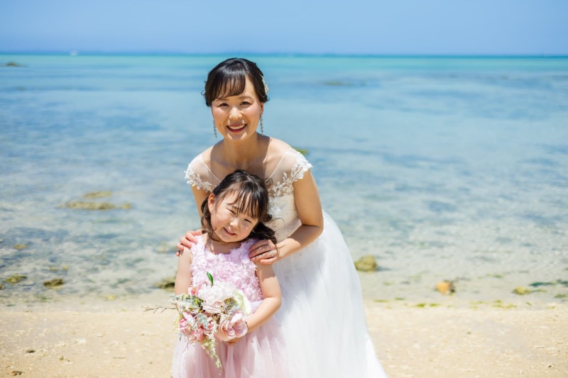 【イメチェン！？】カラードレスであなたらしさを全開に！雰囲気を変えちゃいましょう