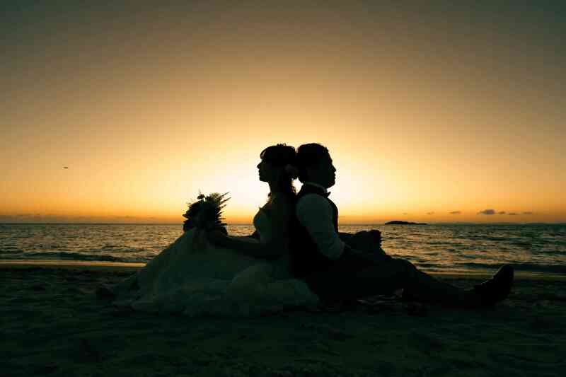 沖縄の美しい青い海も素敵ですが、星空やナイト撮影でロマンチックな撮影しませんか？