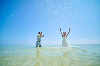 暑い夏は水浴びしながら思い出撮影!?