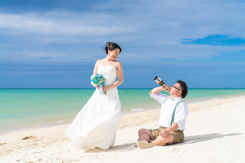 白ドレスだけじゃない！！！カラードレスも人気です！！！２着着用もおすすめです♡！