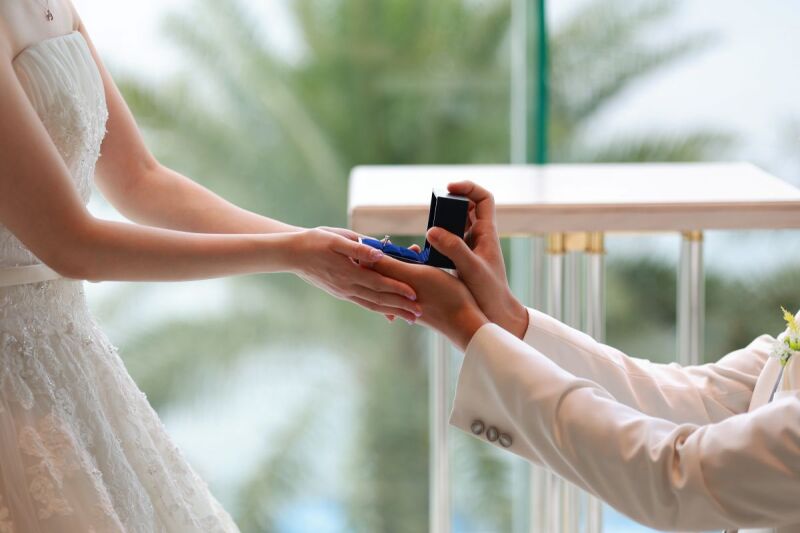 チャペル挙式＆ビーチフォト＆会食付きプランでプチ結婚式が約23万円で叶う！