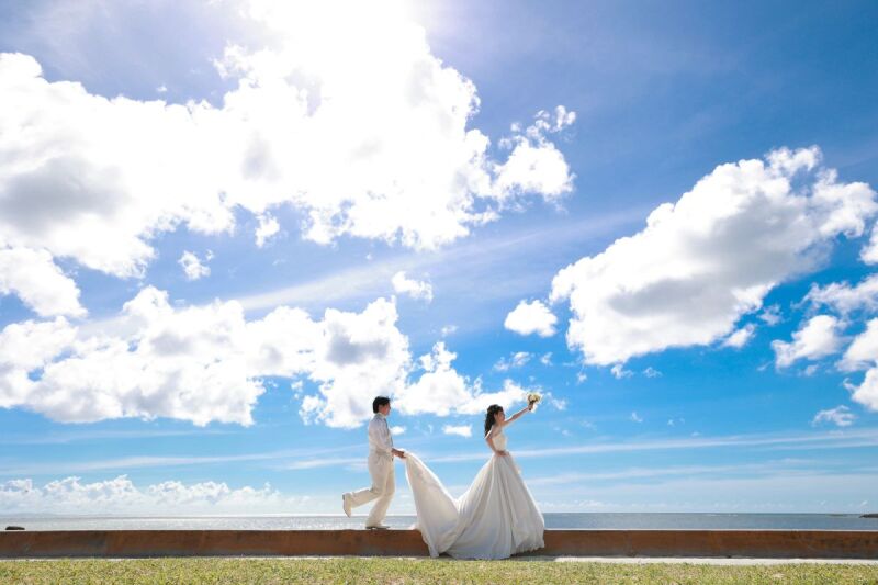 豪華フルパッケージ♡チャペル＆ビーチフォト《挙式あり》洋装２ペア＊衣裳選び放題♡