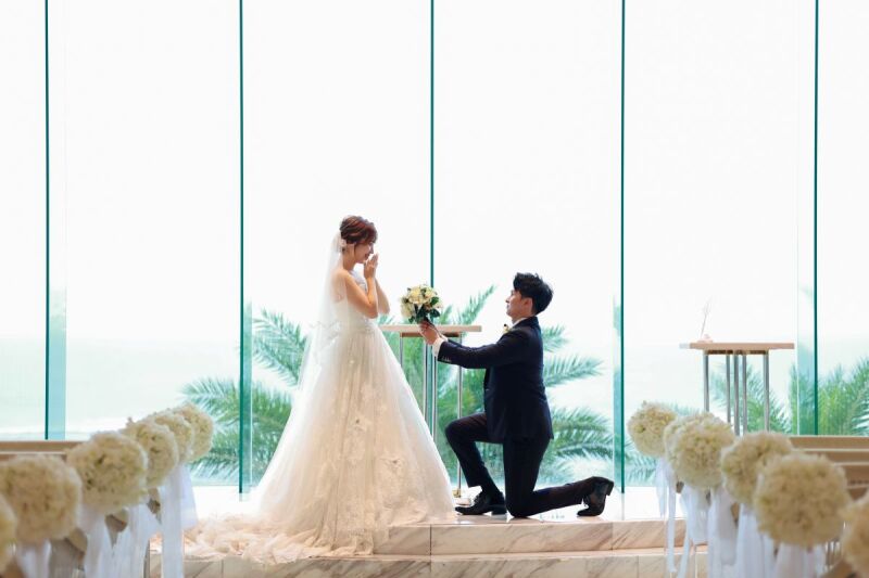 《挙式あり》洋装２ペア♡衣裳選び放題♡豪華フルパッケージ！チャペル＆ビーチフォト