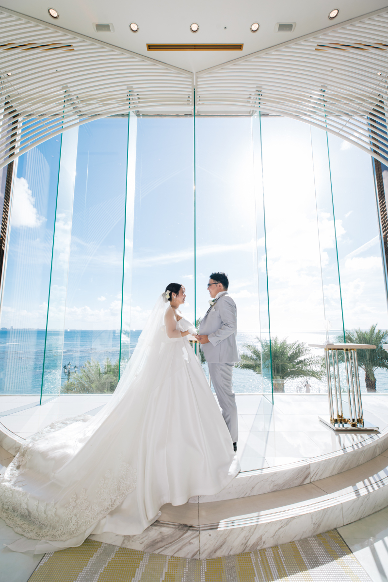 豪華フルパッケージ♡チャペル＆ビーチフォト《挙式あり》洋装２ペア＊衣裳選び放題♪