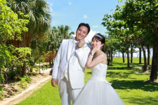 ♡豪華フルパッケージ♡チャペル＆ビーチフォト／挙式付／洋装２ペア＊衣裳選び放題♡