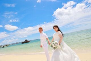 「撮影場所はどこ?!」「ルミエール北谷サロンって、沖縄のどのあたりにあるの??」