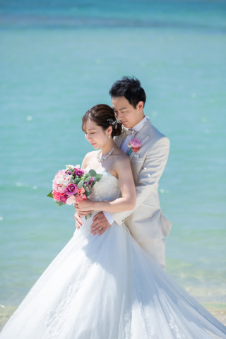 グレードアップ のウェディングドレス【LS20101】をご紹介！