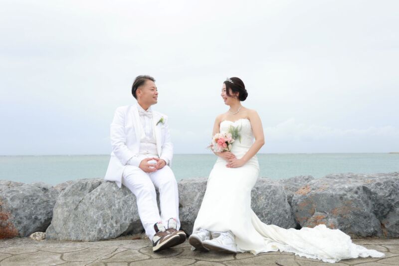 豪華フルパッケージ!チャペル&ビーチフォト《挙式あり》洋装2ペア*衣裳選び放題♡