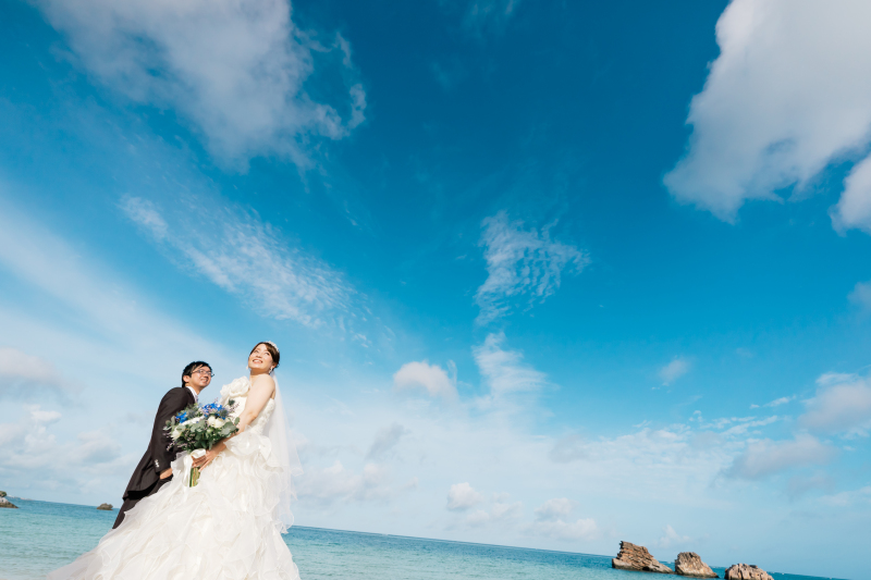 高い雲&times;青い空!!解放感溢れるビーチフォト写真集♡
