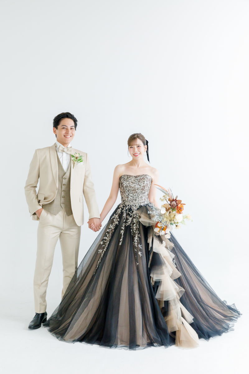 カラードレスをご紹介!素敵なドレス着てみませんか☆