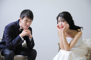 スタジオ　シンプル背景をご紹介★