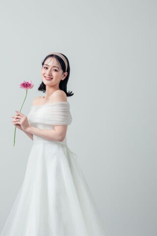 新婦様ソロショット　洋装編