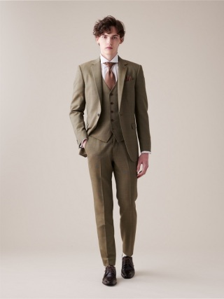 新作タキシード入荷♪