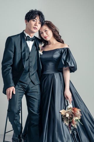 新作カラードレスが入荷しました♡♡