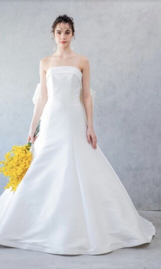 新作ウエディングドレス入荷！