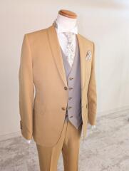 新作タキシード入荷！