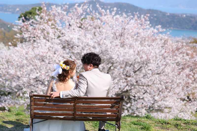 洋装での桜ロケーション