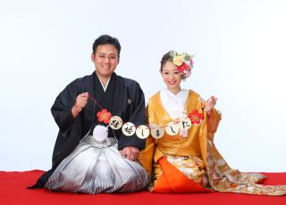 年賀状に和装でご報告しませんか？