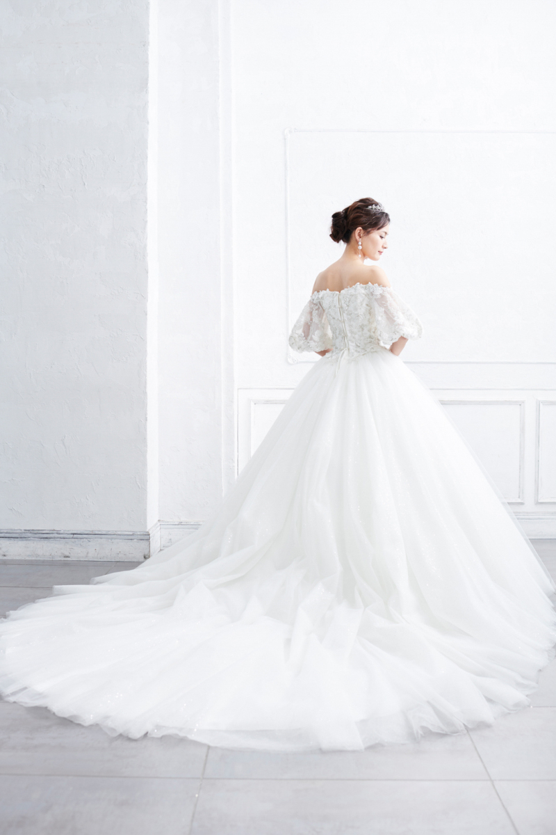 9月頃入荷予定の新作ドレスのご紹介です♪