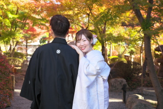 秋の紅葉フォトウエディングが映える季節に